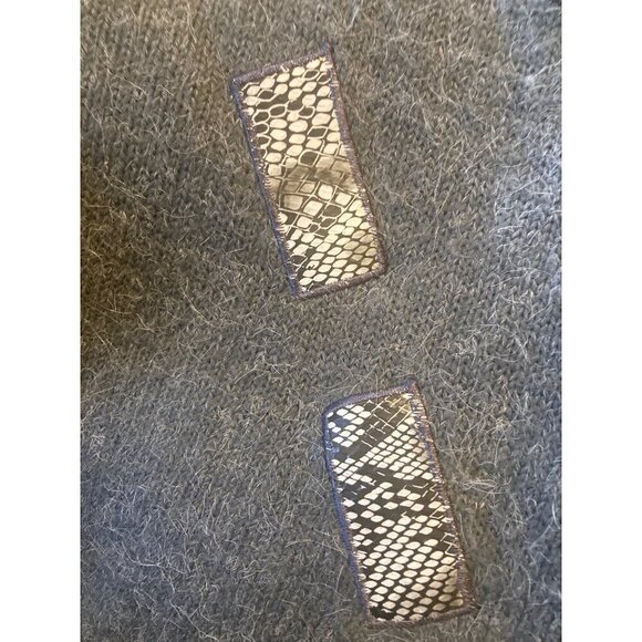 Women's Vintage Tall Collection Grey Turtleneck Sweater Medium Embellished AS IS - Picture 4 of 12